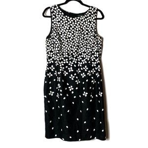 Ralph Lauren EUC 14 Black Dress with Daisy Petals